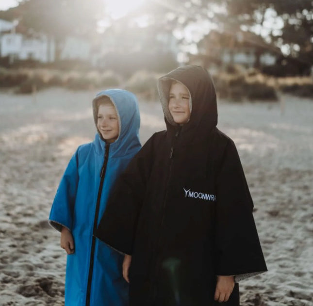 Frostfire Moonwrap Original Kids Waterproof Changing Robe | Fleece Lined Outdoor Coat